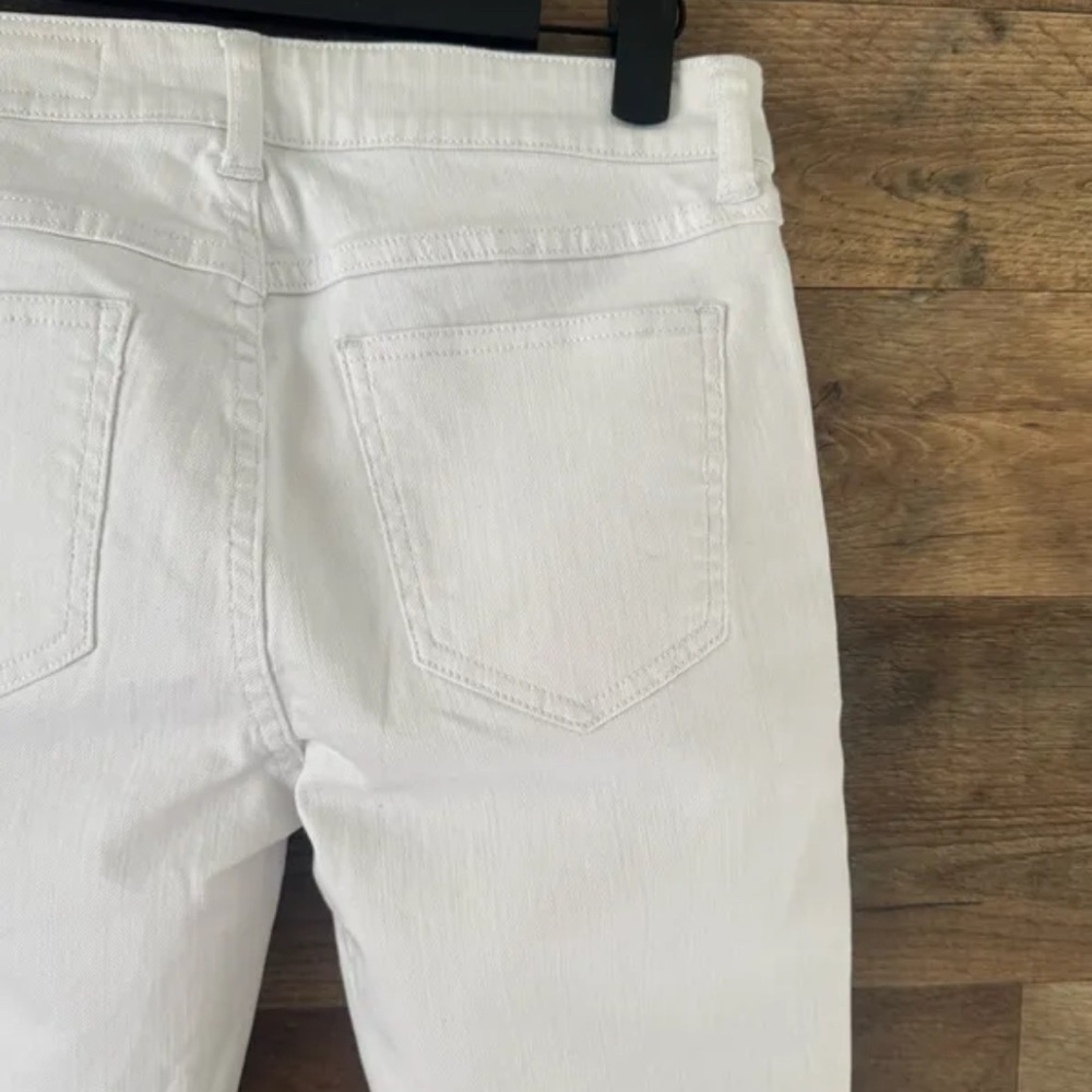 👻 NWOT Pistola White Distressed Jeans~Women’s 27”~Straight-Skinny Fit~Ankle Zip - Picture 6 of 9